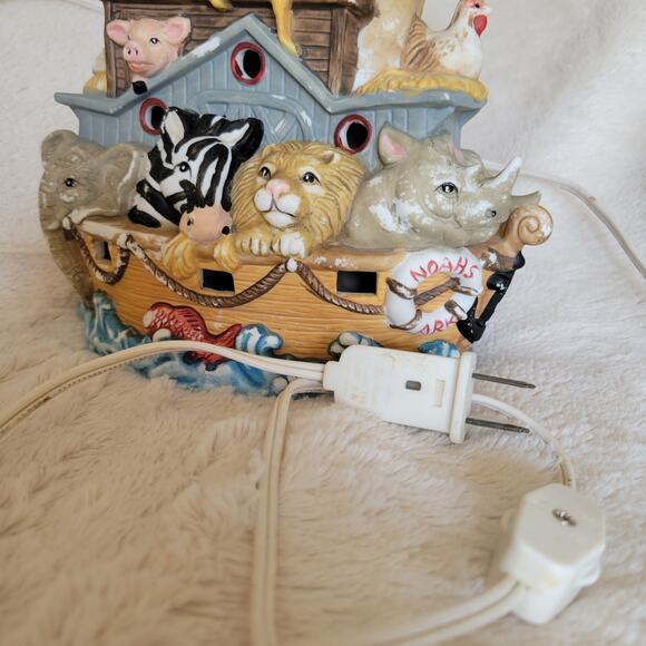 VTG Noah's Ark Handpainted Ceramic Nightlight Light Up Display Animal Figurine - Picture 6 of 16